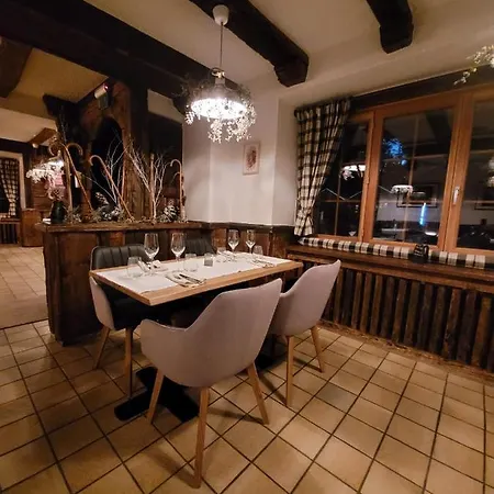 ホテル De La Poste