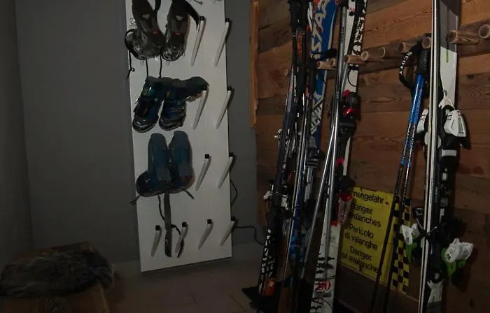 De La Poste Szálloda *