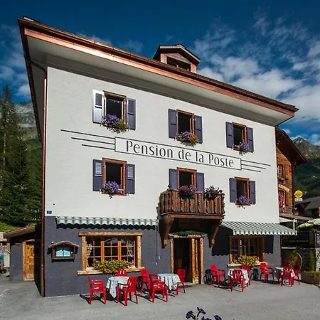 De La Poste Hotel *