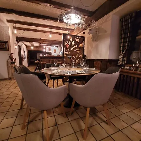 De La Poste Hotel *